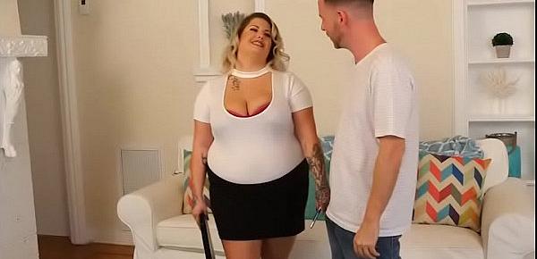  Sexy Curvy MILF Kristin Kervz Fucks Neighborhood Stud